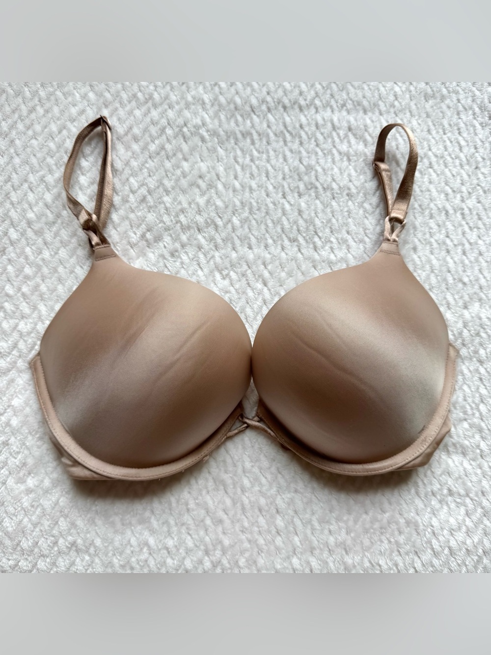 Victorias Secret Bombshell Plunge Push Bra 34D Beige Nude Satin Smooth Add 2 Cup